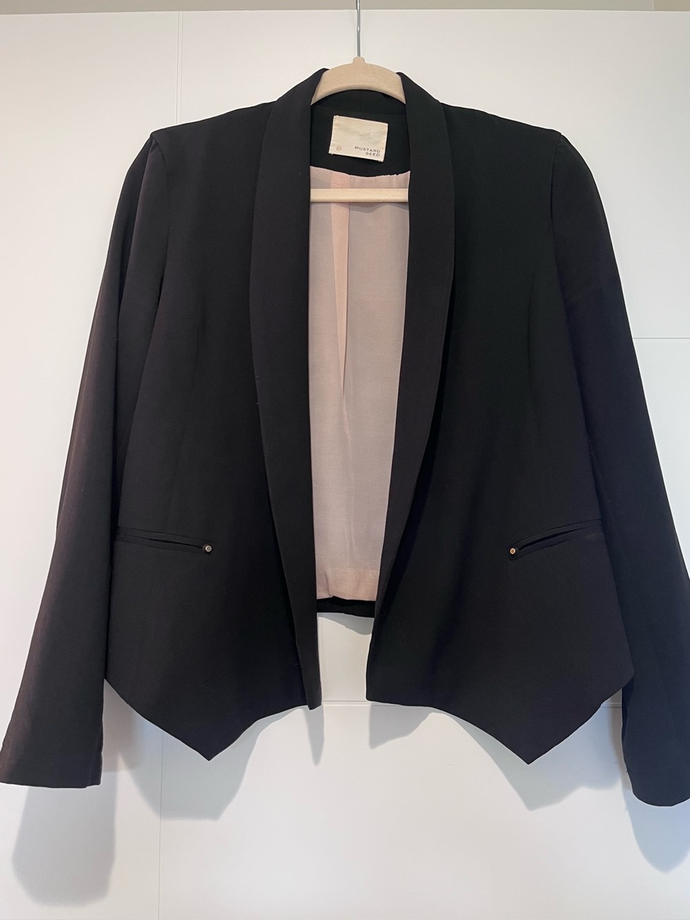 Mustard Seed Black Open-Front Cropped Blazer